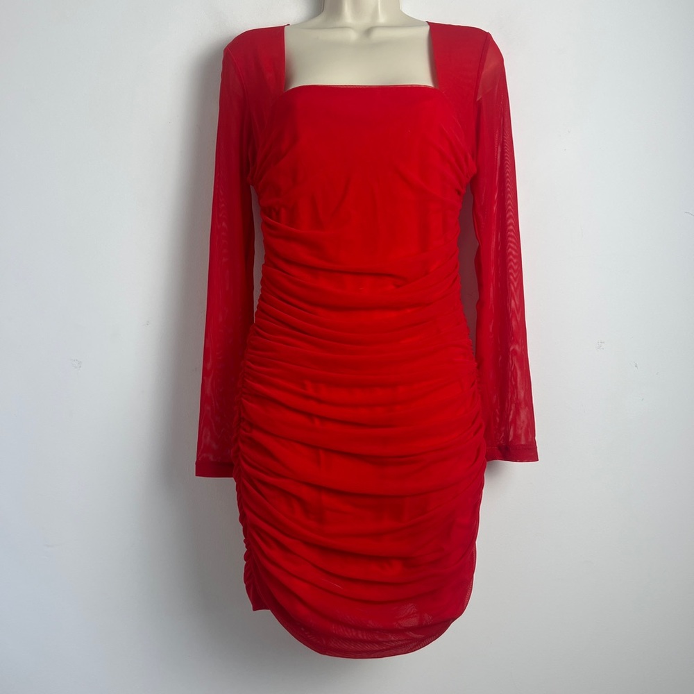 bardot red bodycon dress | Dresses | Nwot Bardot Xl Ruched Sides Long Mesh Sheer Sleeve Crafted from luxurious polyester Black Jessica Howard Blue Glitter Size:18 AUS